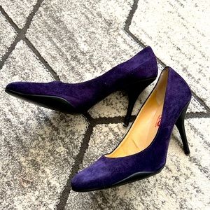 Michael Kors suede round toe pumps in Grape
